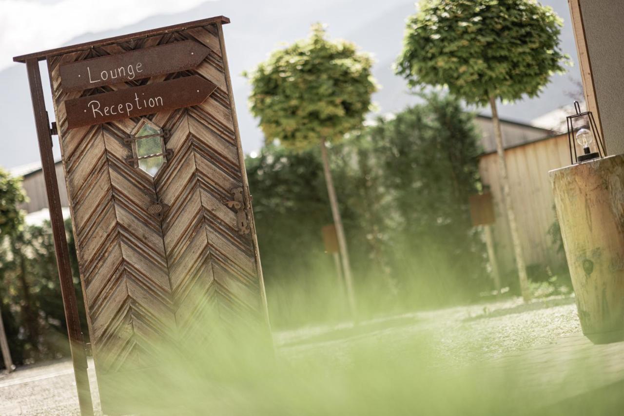 Amolaris Garden Lodges & Guesthouse Coldrano Ngoại thất bức ảnh
