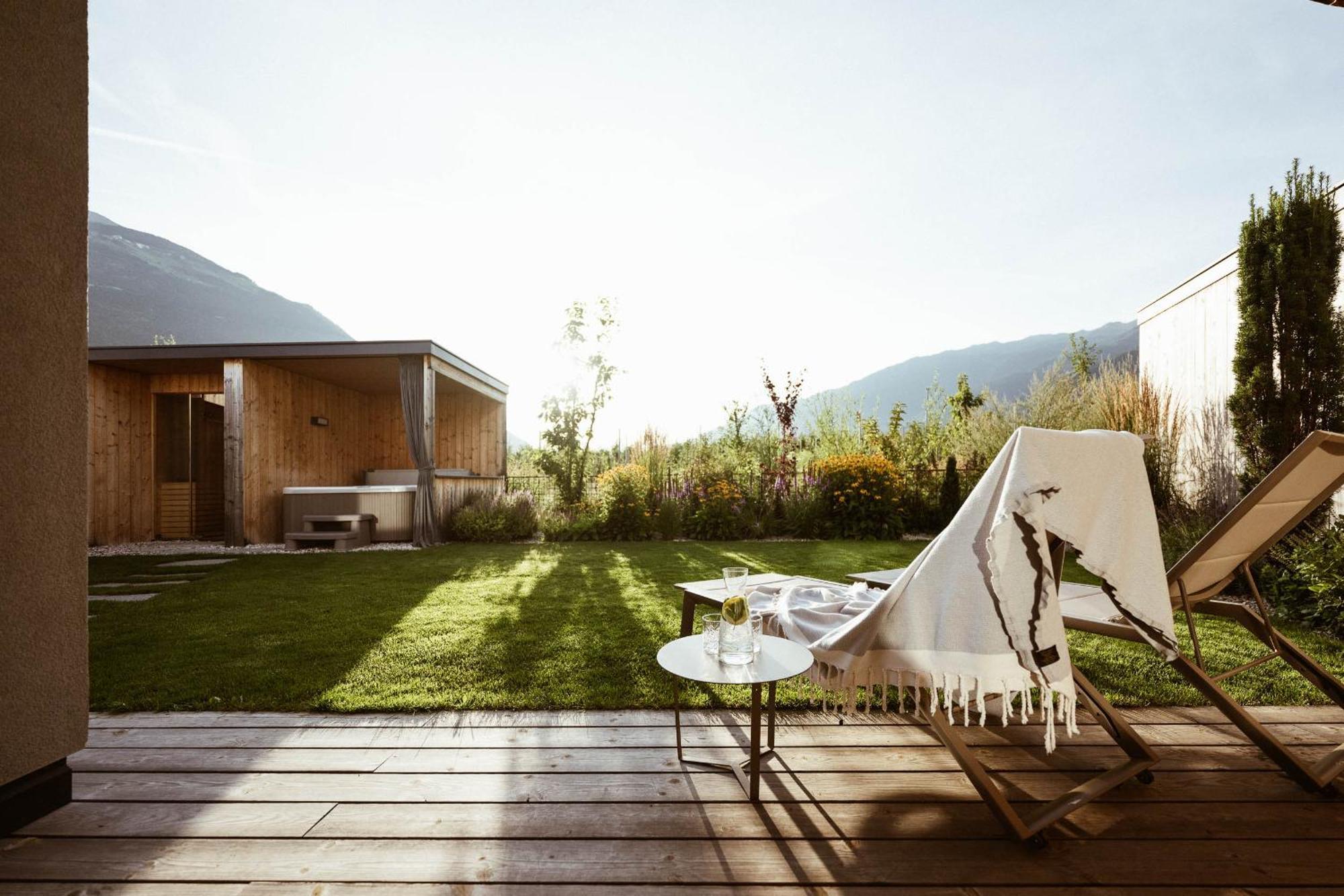 Amolaris Garden Lodges & Guesthouse Coldrano Ngoại thất bức ảnh