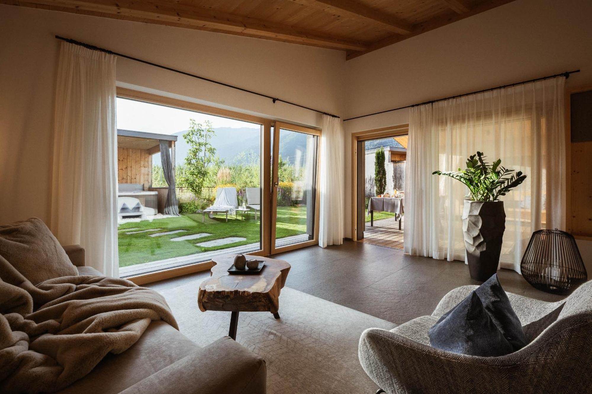 Amolaris Garden Lodges & Guesthouse Coldrano Ngoại thất bức ảnh